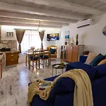 Malomvoelgyi Vendeghaz * Balatonalmádi