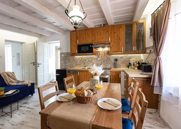 Malomvölgyi * Balatonalmádi